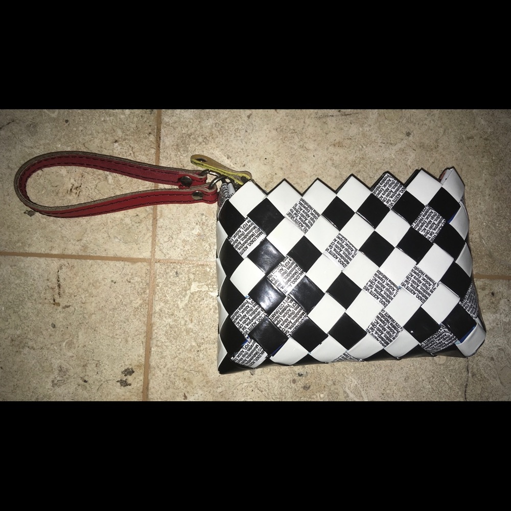 Ecoist Wristlet